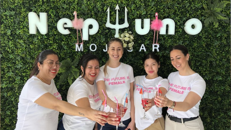 Día Internacional de la Mujerrestaurante neptuno destacada